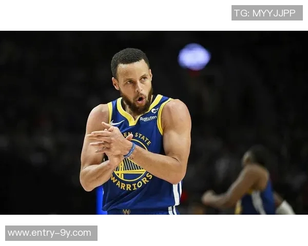 科林斯称库里得分能力令人头疼让对手全场保持紧张状态 科林斯称库里得分能力令人头疼让对手全场保持紧张状态